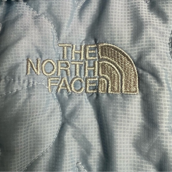 THE NORTH FACE Star Quilt Jacket in Powder Blue Size Medium — Gorgeous!!! - Picture 4 of 8